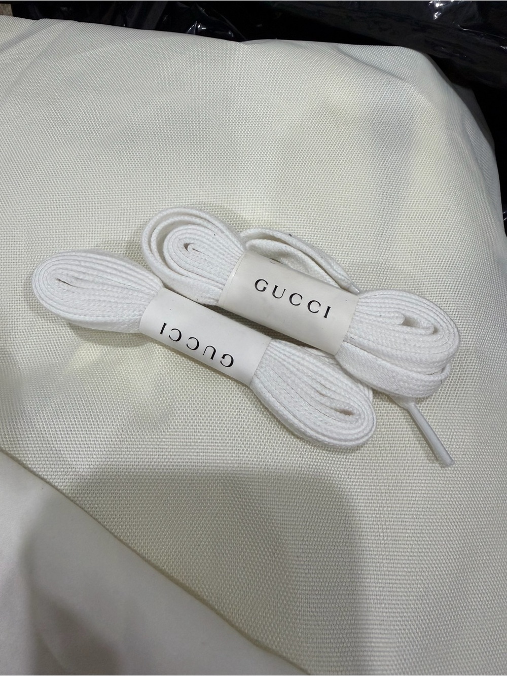Gucci Men's Ace Sneaker With Bee, Gucci Shoes, Size 41 EU - Picture 3 of 7